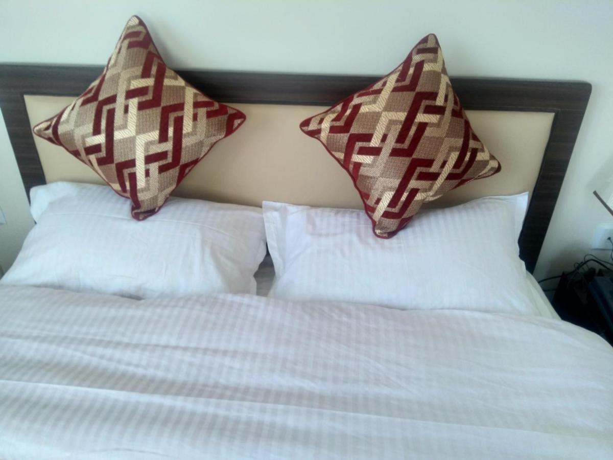 Hidden Leaf Bed & Breakfast Lalitpur Экстерьер фото